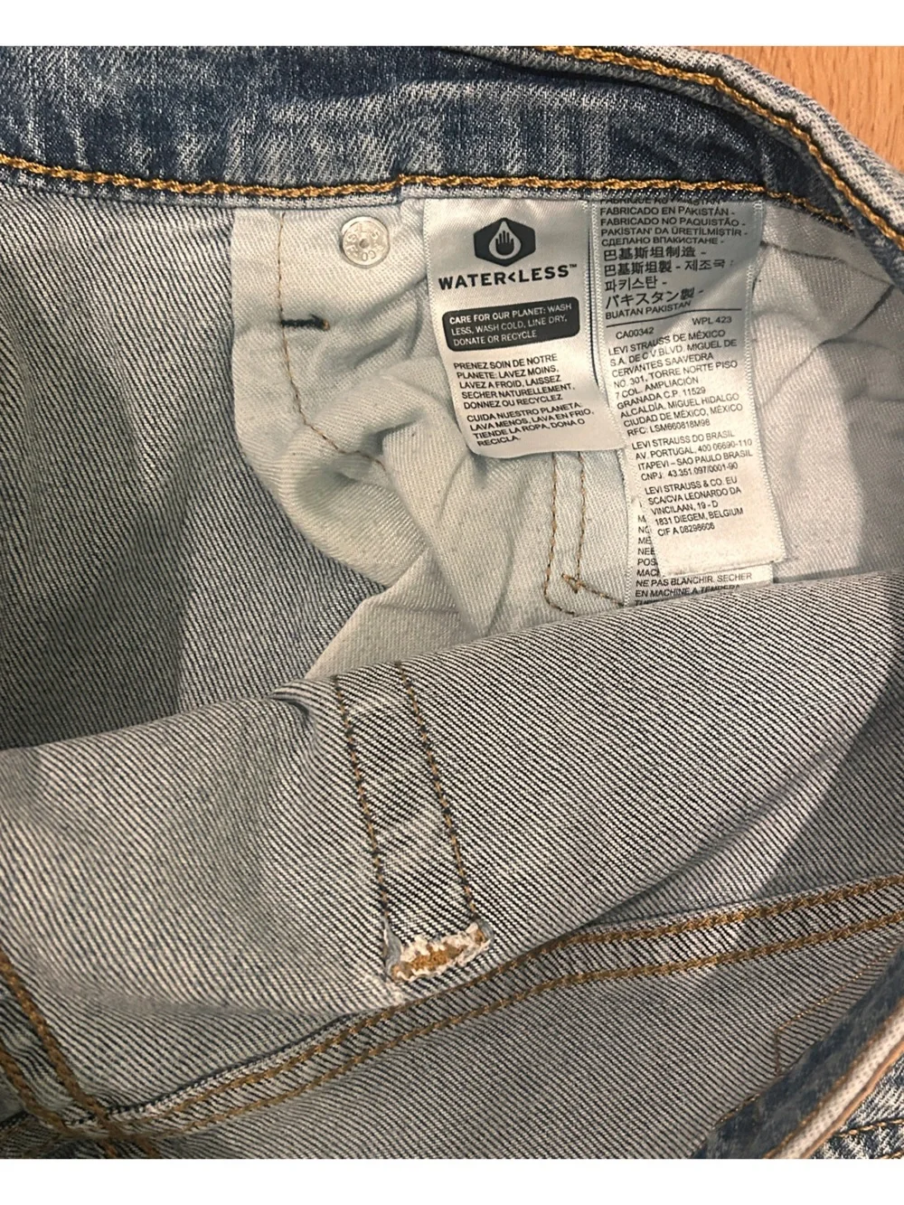 Levi's Slim Straight Light Blue Denim Jeans 34 x 32